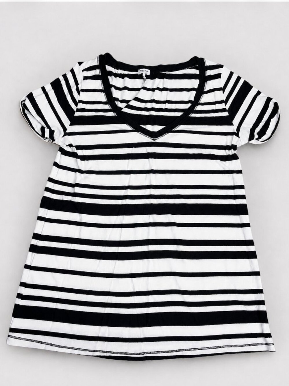 Vintage 2000's Splendid Women's Black & White Striped Shirt